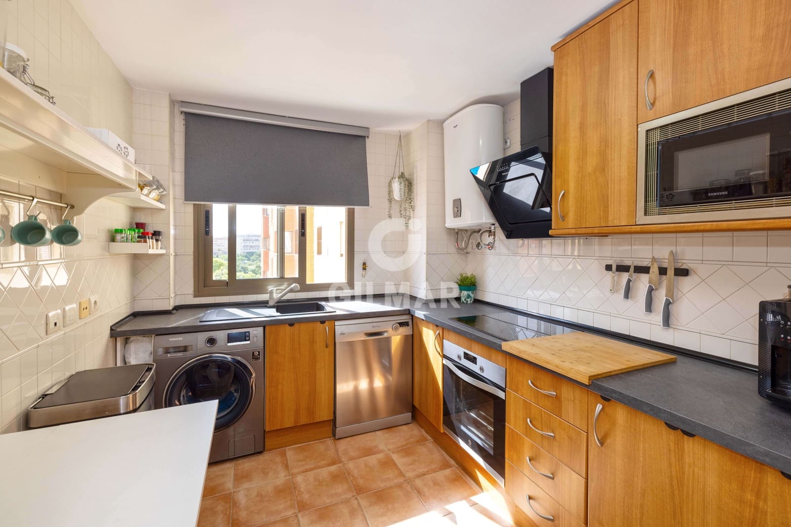 3 soverom Leilighet til salgs i Malaga by med svømmebasseng garasje - € 637 000 (Ref: 9976473)