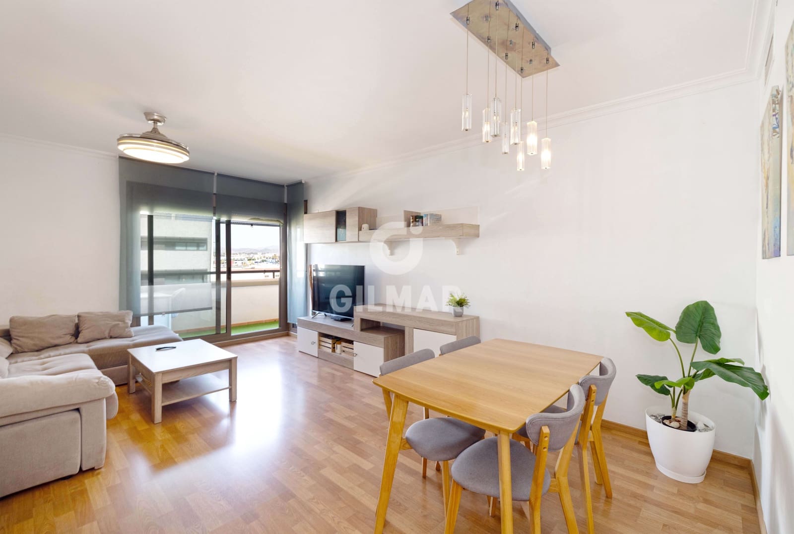 3 soverom Leilighet til salgs i Malaga by med svømmebasseng garasje - € 637 000 (Ref: 9976473)