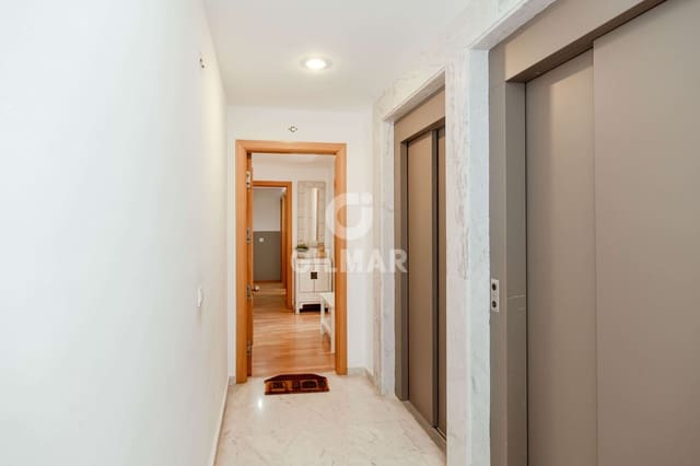 3 soverom Leilighet til salgs i Mainake, Málaga by med svømmebasseng garasje - € 637 000 (Ref: 9976473)