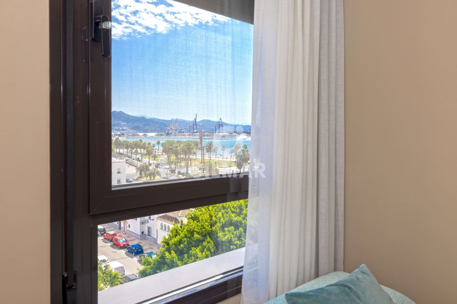 3 sovrum Lägenhet till salu i Malaga stad med pool garage - 1 275 000 € (Ref: 9976474)