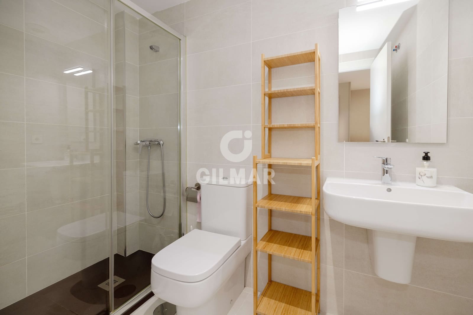 3 sovrum Lägenhet till salu i Malaga stad med pool garage - 1 275 000 € (Ref: 9976474)