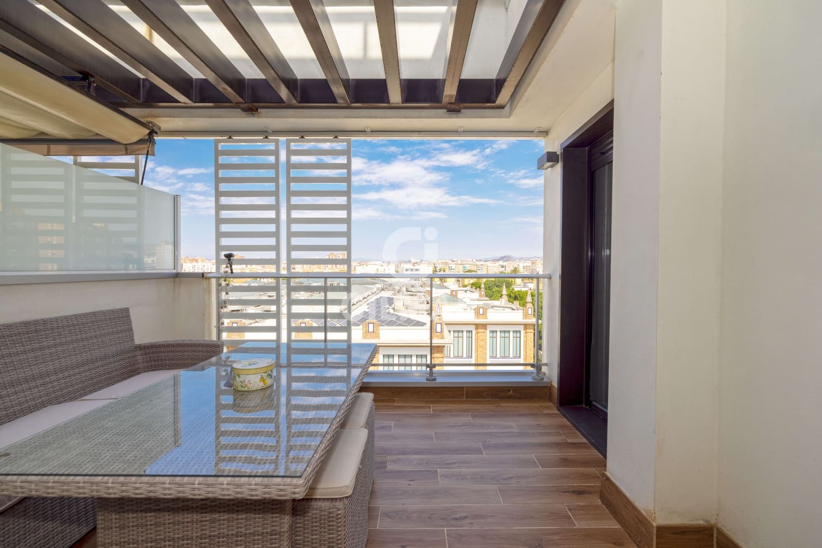3 sovrum Lägenhet till salu i Malaga stad med pool garage - 1 275 000 € (Ref: 9976474)