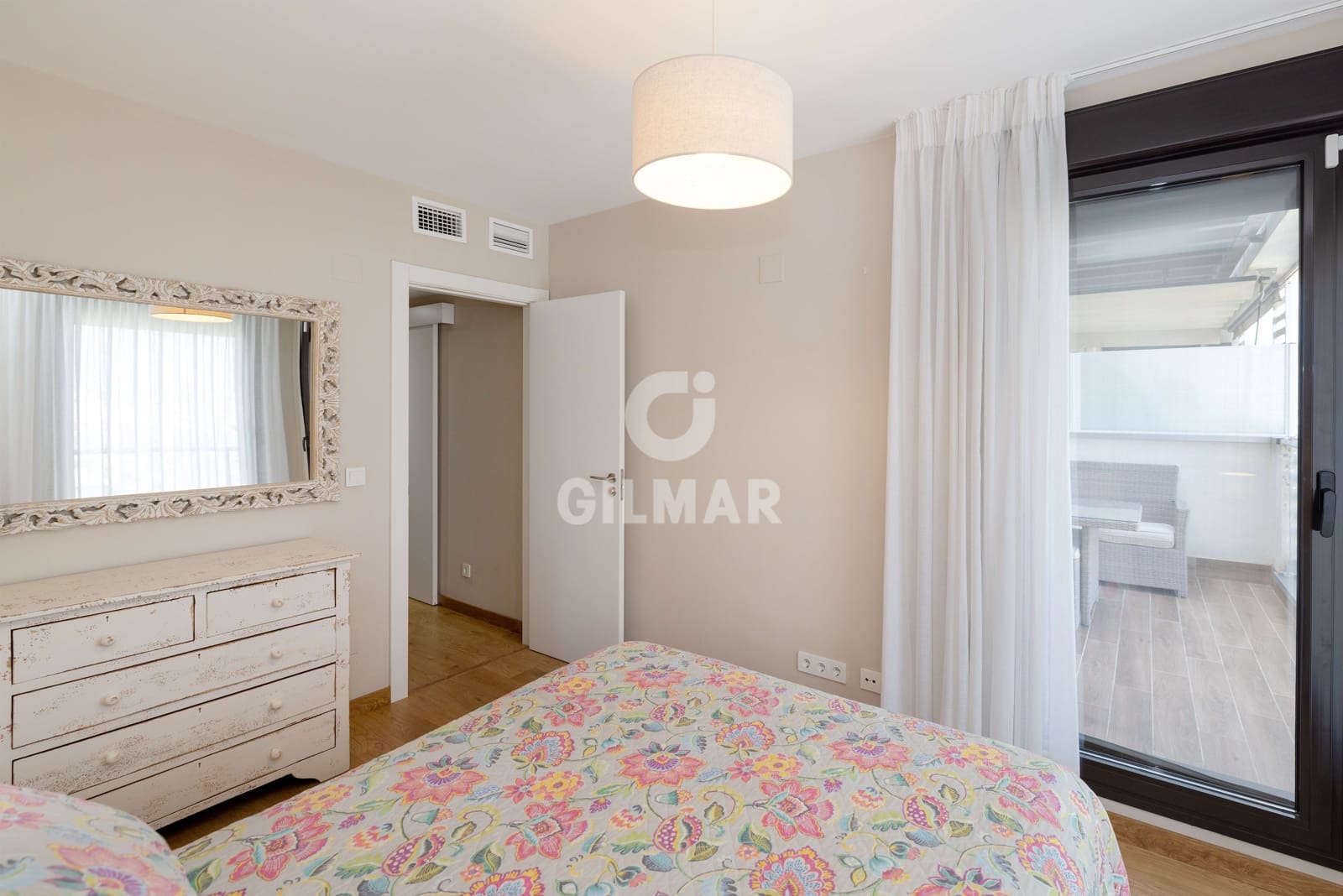 3 sovrum Lägenhet till salu i Malaga stad med pool garage - 1 275 000 € (Ref: 9976474)