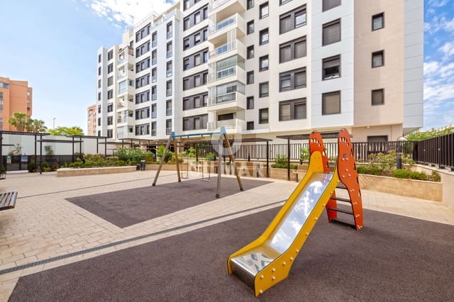 3 soverom Leilighet til salgs i Pacifico, Málaga by med svømmebasseng garasje - € 1 275 000 (Ref: 9976474)