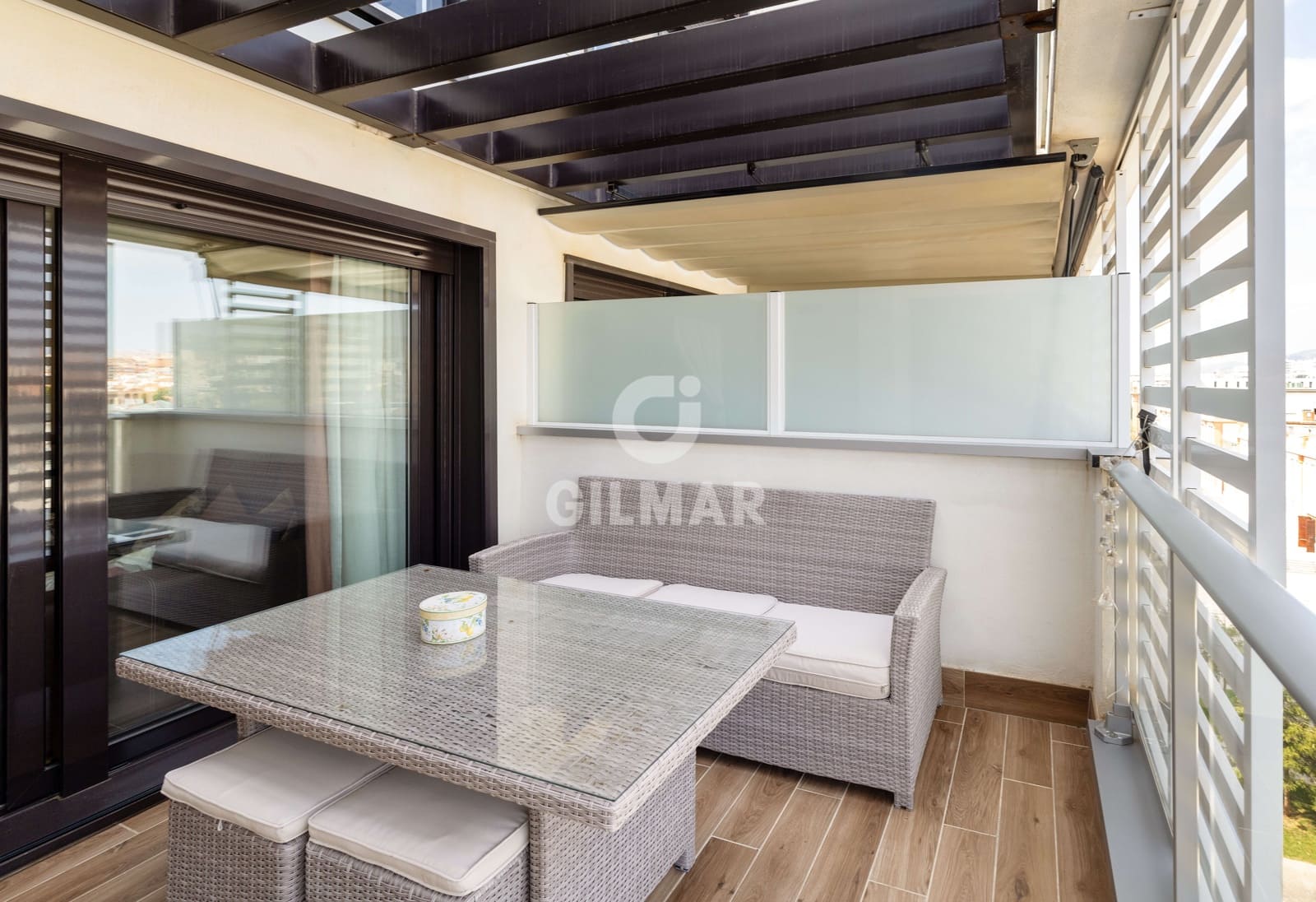 3 sovrum Lägenhet till salu i Malaga stad med pool garage - 1 275 000 € (Ref: 9976474)