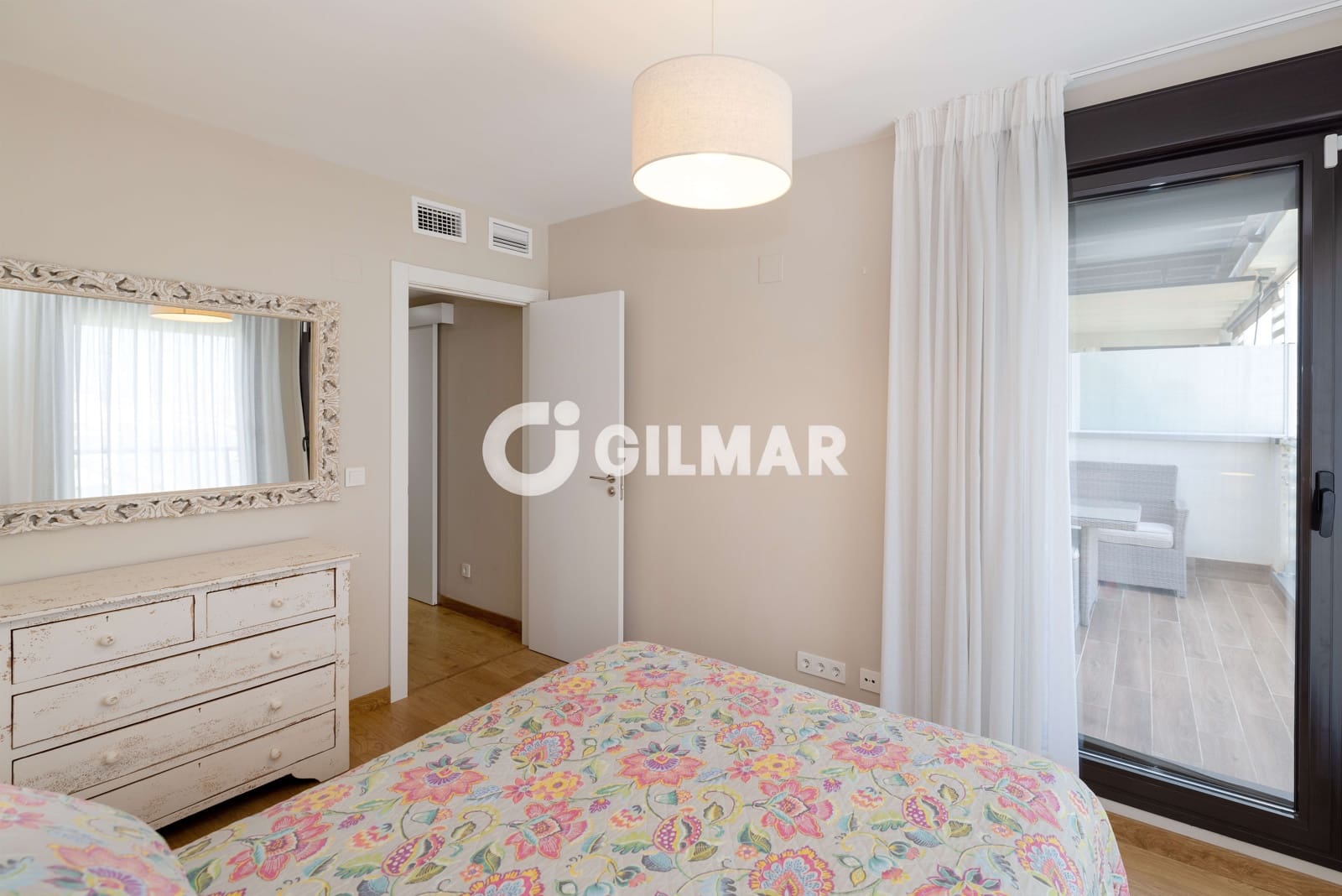 Piso de 3 habitaciones en Málaga ciudad en venta con piscina garaje - 1.275.000 € (Ref: 9976474)