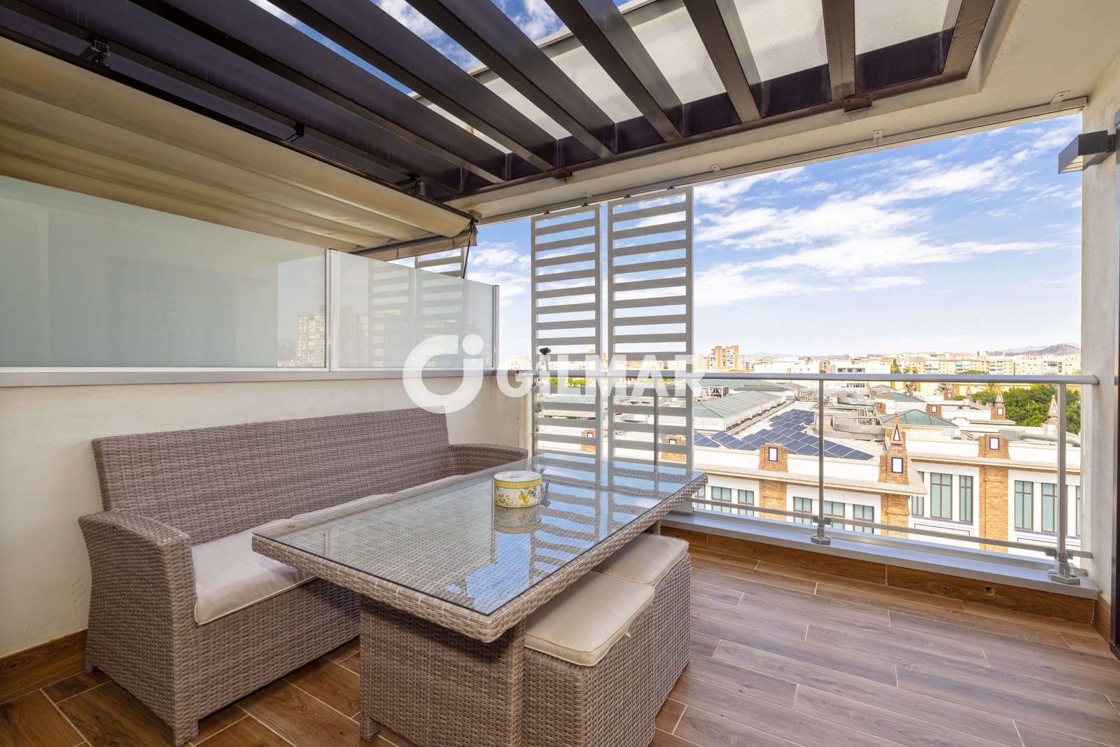 Piso de 3 habitaciones en Málaga ciudad en venta con piscina garaje - 1.275.000 € (Ref: 9976474)