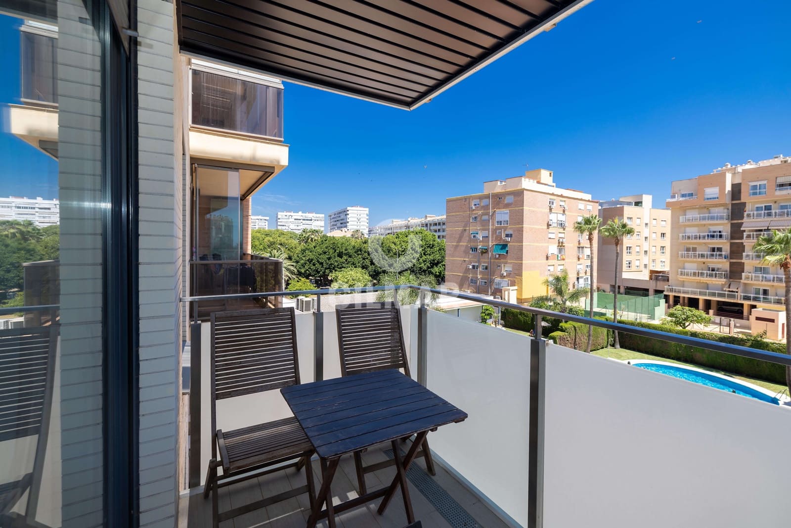 3 soverom Leilighet til salgs i Malaga by med svømmebasseng garasje - € 725 000 (Ref: 9976476)