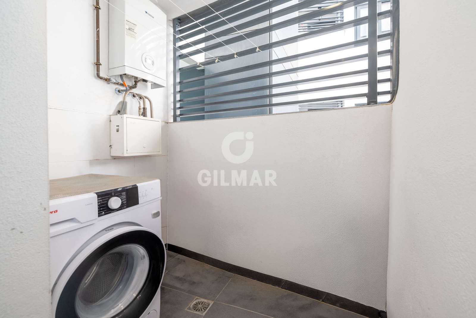 3 soverom Leilighet til salgs i Malaga by med svømmebasseng garasje - € 725 000 (Ref: 9976476)