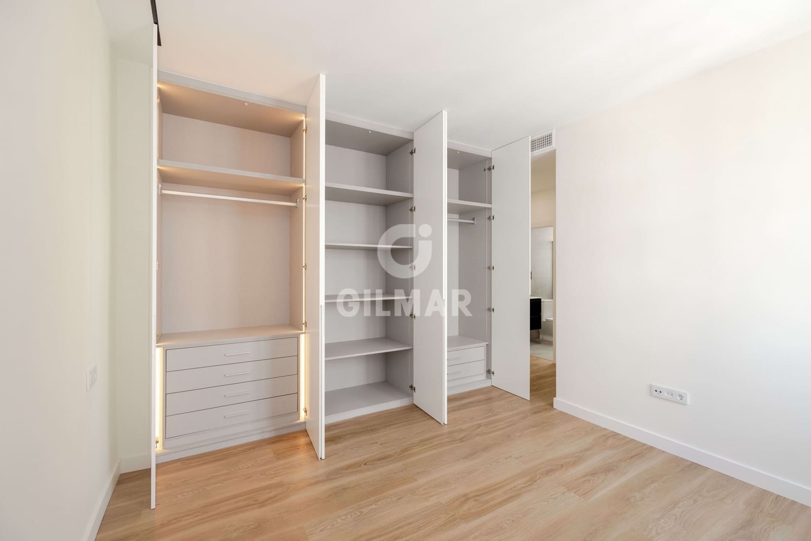 3 sypialnia Mieszkanie na sprzedaż w Miasto Malaga - 740 000 € (Ref: 9976574)