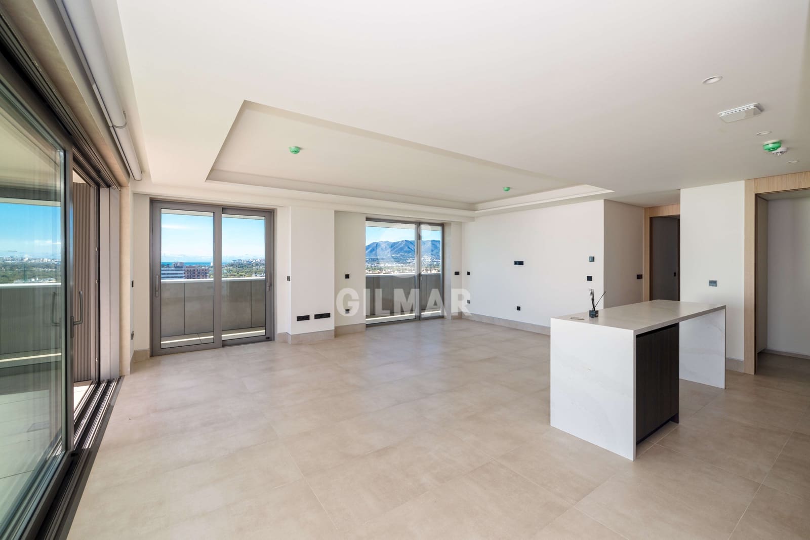 4 soverom Leilighet til salgs i Malaga by med svømmebasseng garasje - € 2 464 000 (Ref: 9976576)