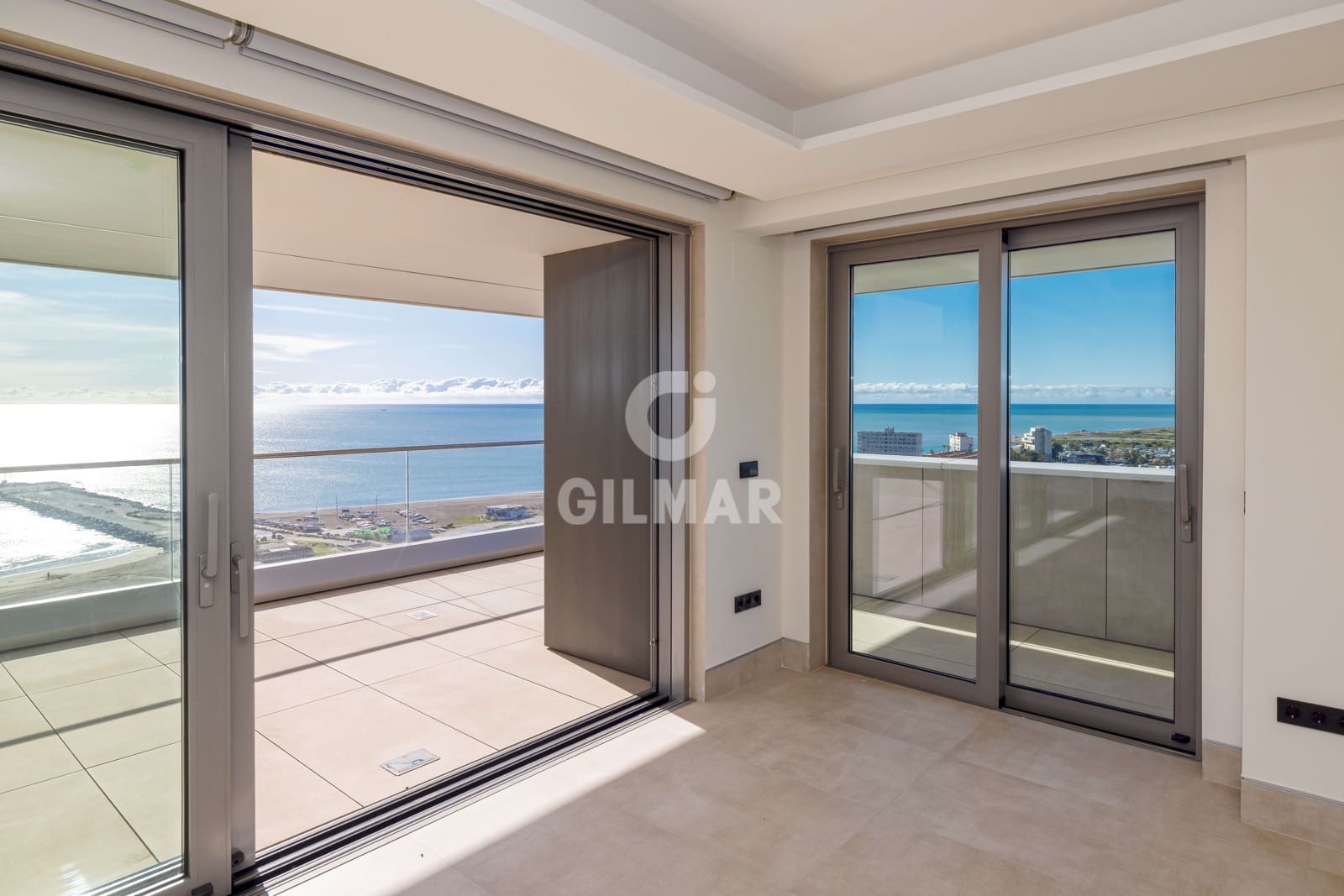 4 soverom Leilighet til salgs i Malaga by med svømmebasseng garasje - € 2 464 000 (Ref: 9976576)