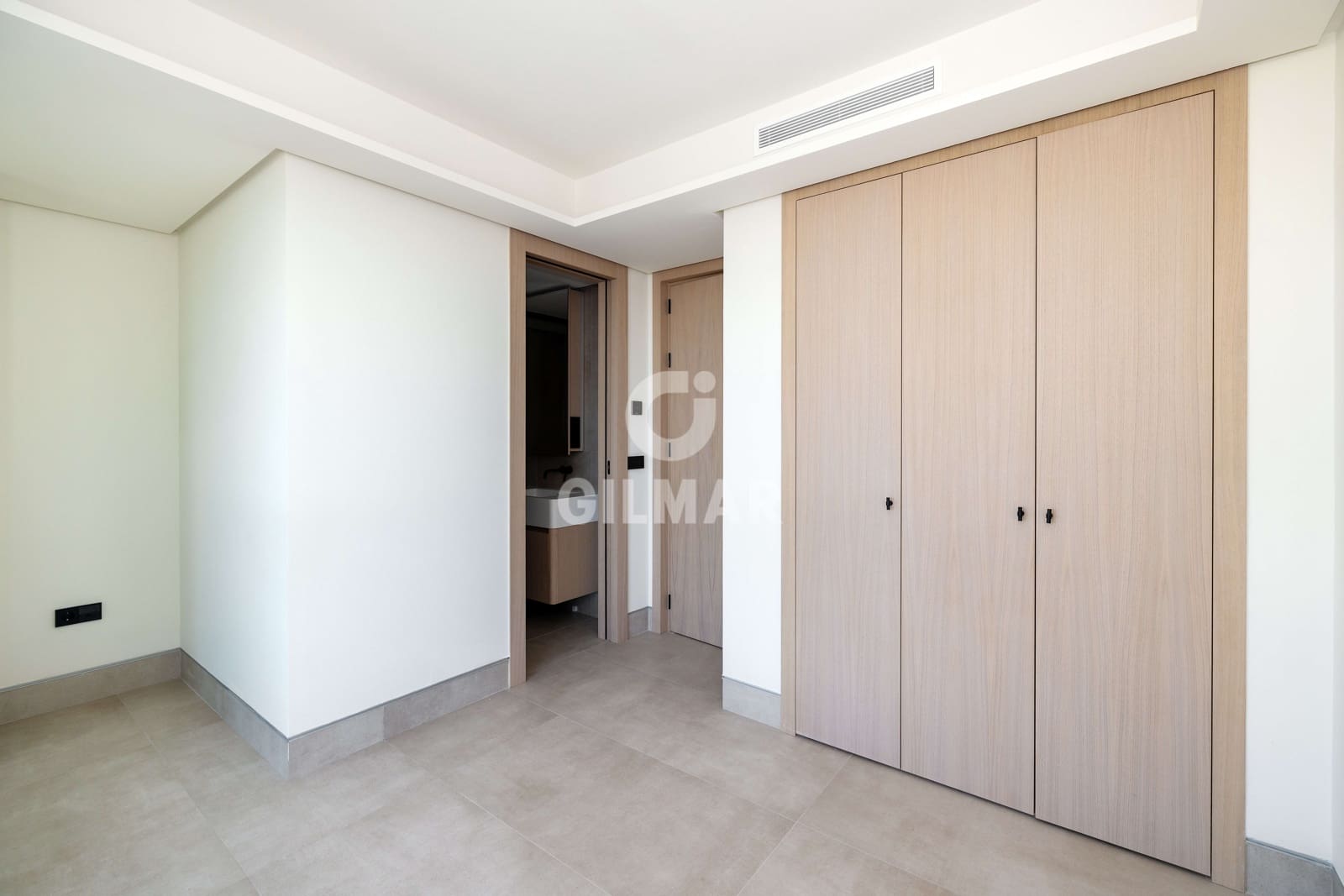 4 soverom Leilighet til salgs i Malaga by med svømmebasseng garasje - € 2 464 000 (Ref: 9976576)