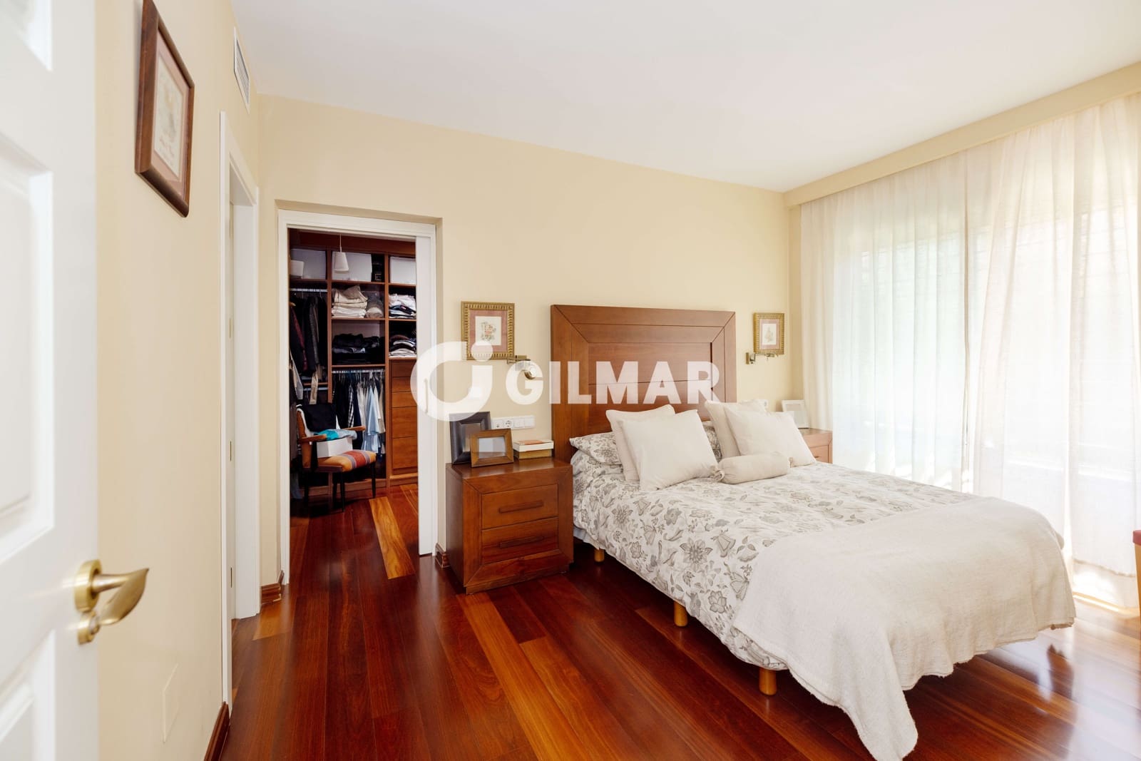 7 soverom Villa til salgs i Malaga by med svømmebasseng garasje - € 1 420 000 (Ref: 9976578)