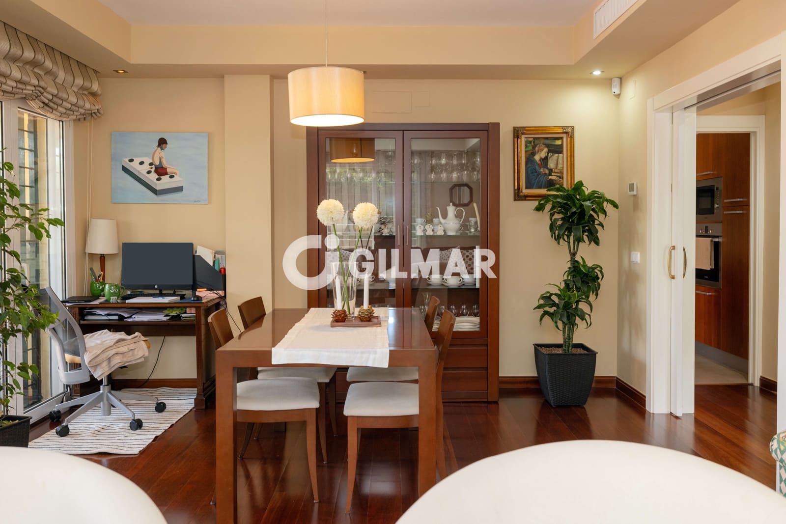 7 soverom Villa til salgs i Malaga by med svømmebasseng garasje - € 1 420 000 (Ref: 9976578)
