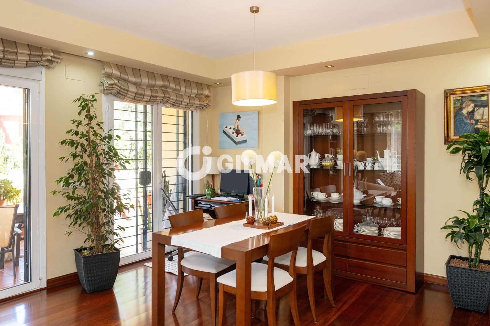 7 soverom Villa til salgs i Malaga by med svømmebasseng garasje - € 1 420 000 (Ref: 9976578)
