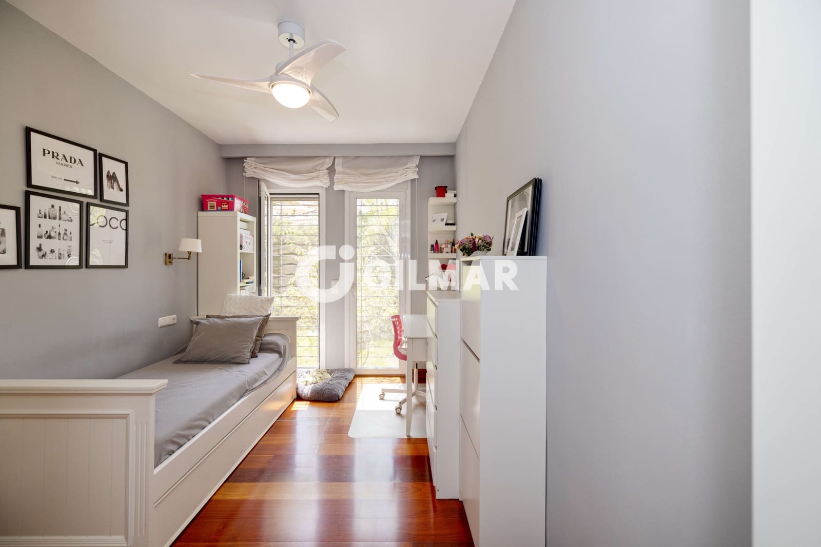 7 soverom Villa til salgs i Malaga by med svømmebasseng garasje - € 1 420 000 (Ref: 9976578)