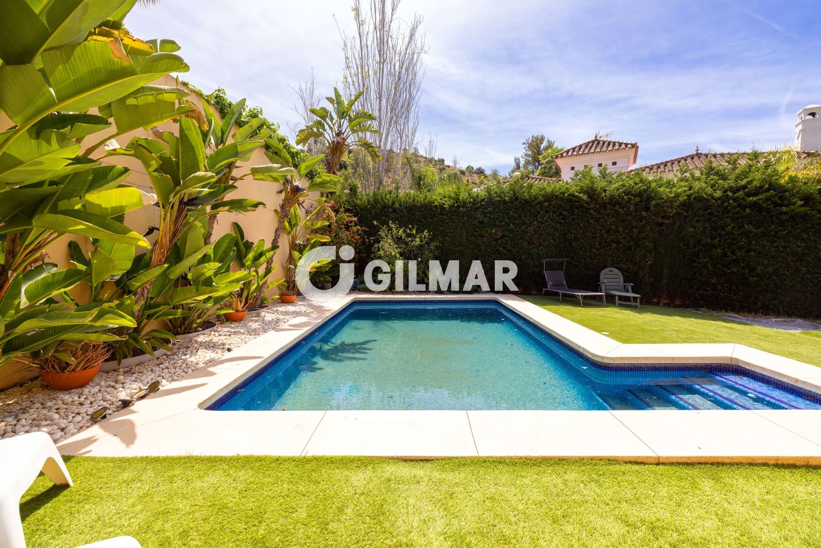 7 soverom Villa til salgs i Malaga by med svømmebasseng garasje - € 1 420 000 (Ref: 9976578)