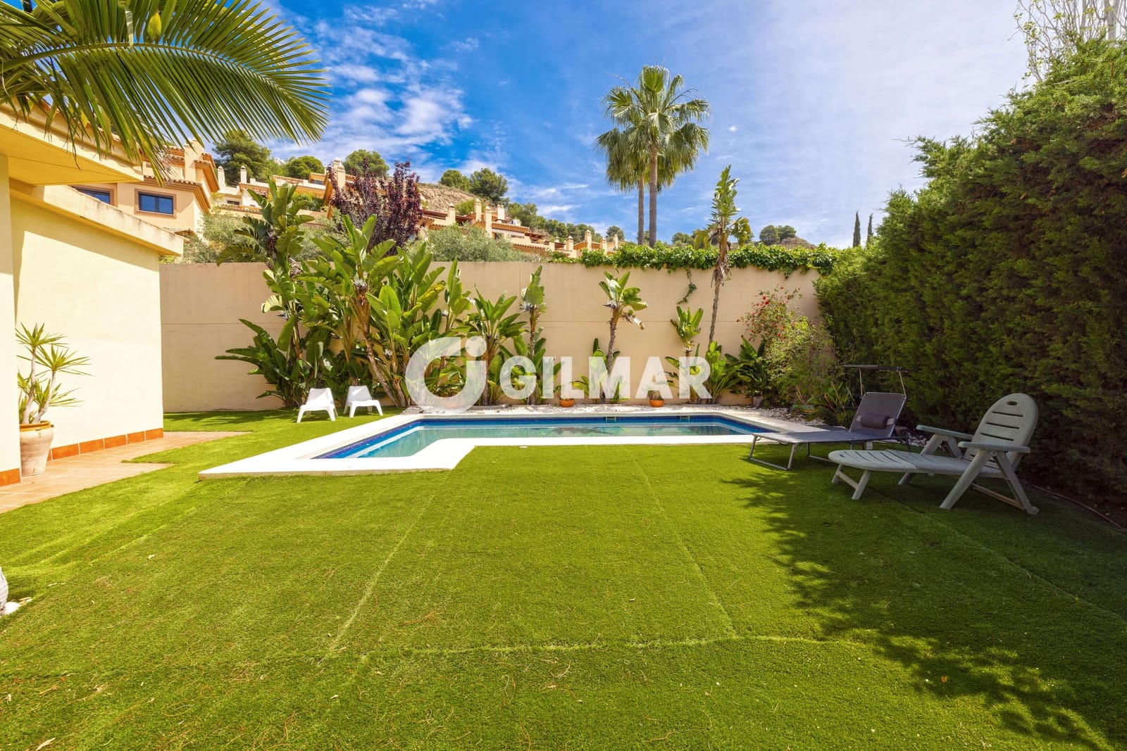 7 soverom Villa til salgs i Malaga by med svømmebasseng garasje - € 1 420 000 (Ref: 9976578)
