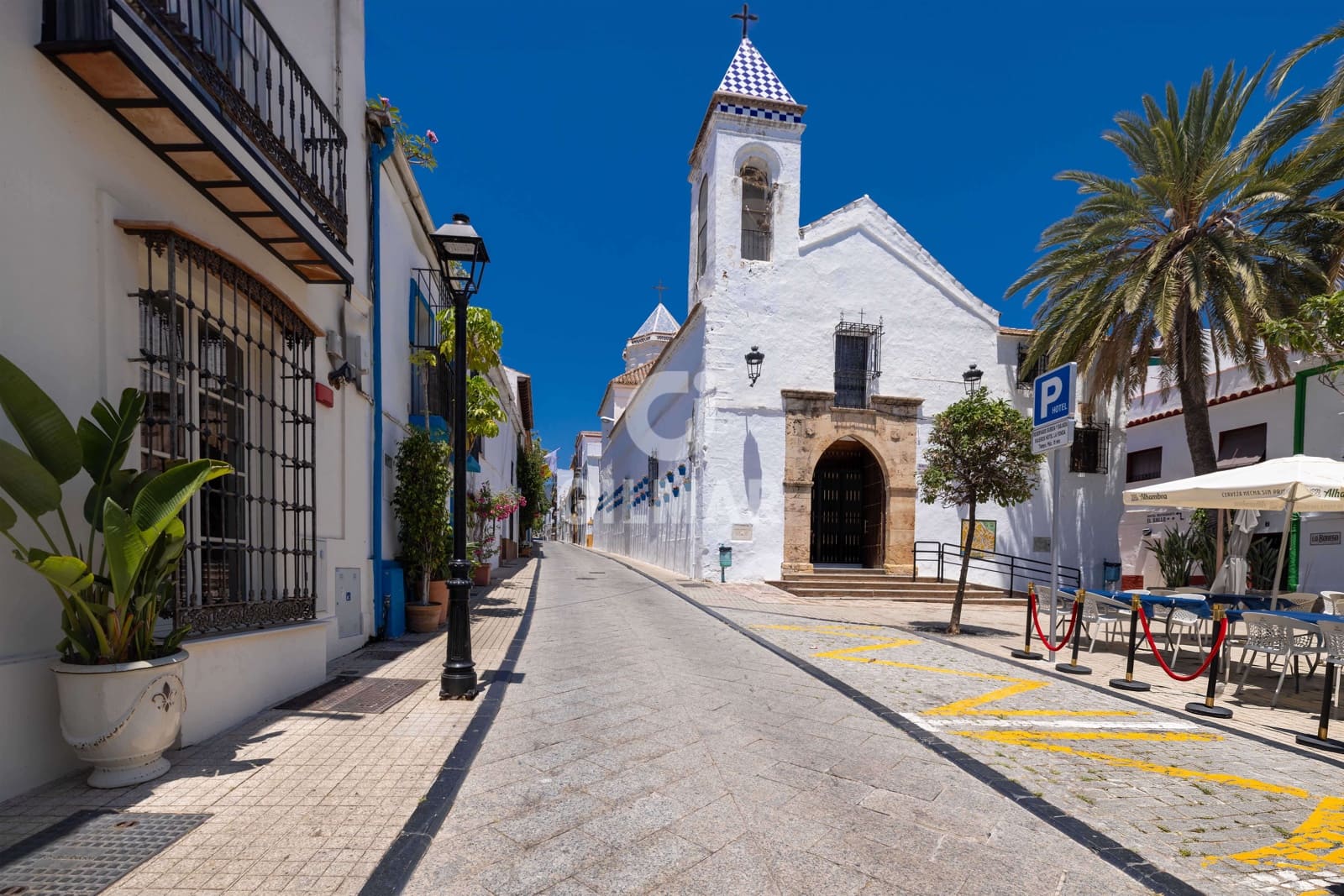 Byhus til salg i Marbella - € 850.000 (Ref: 9976579)