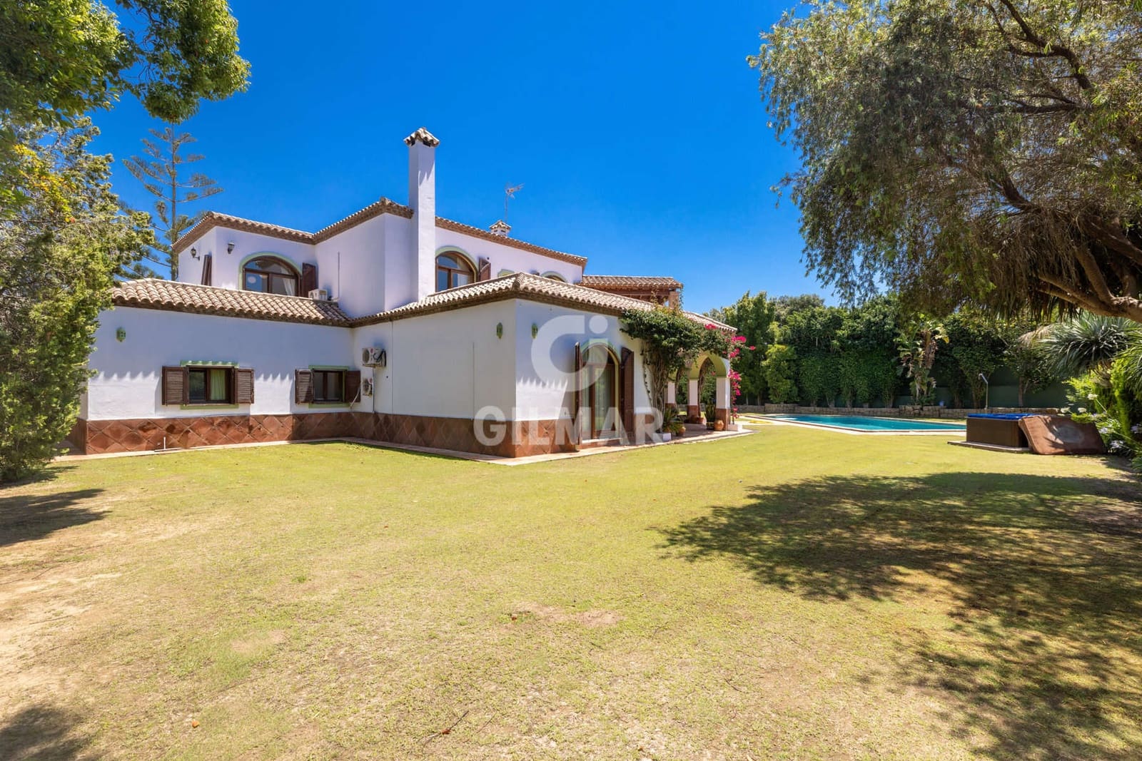 5 makuuhuone Huvila myytävänä paikassa Sotogrande mukana uima-altaan - 2 500 000 € (Ref: 9977909)