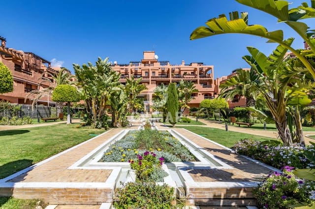 2 soveværelse Penthouse til salg i Los Llanos, Estepona med garage - € 850.000 (Ref: 9977910)