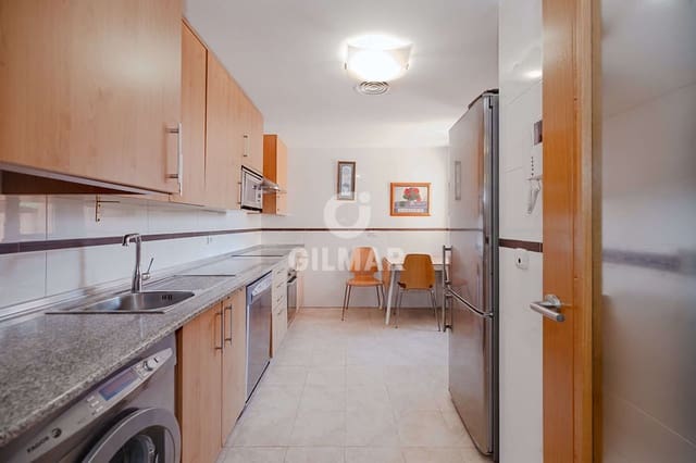 2 soveværelse Penthouse til salg i Los Llanos, Estepona med garage - € 850.000 (Ref: 9977910)