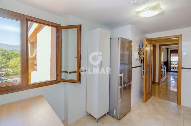 2 soveværelse Penthouse til salg i Los Llanos, Estepona med garage - € 850.000 (Ref: 9977910)