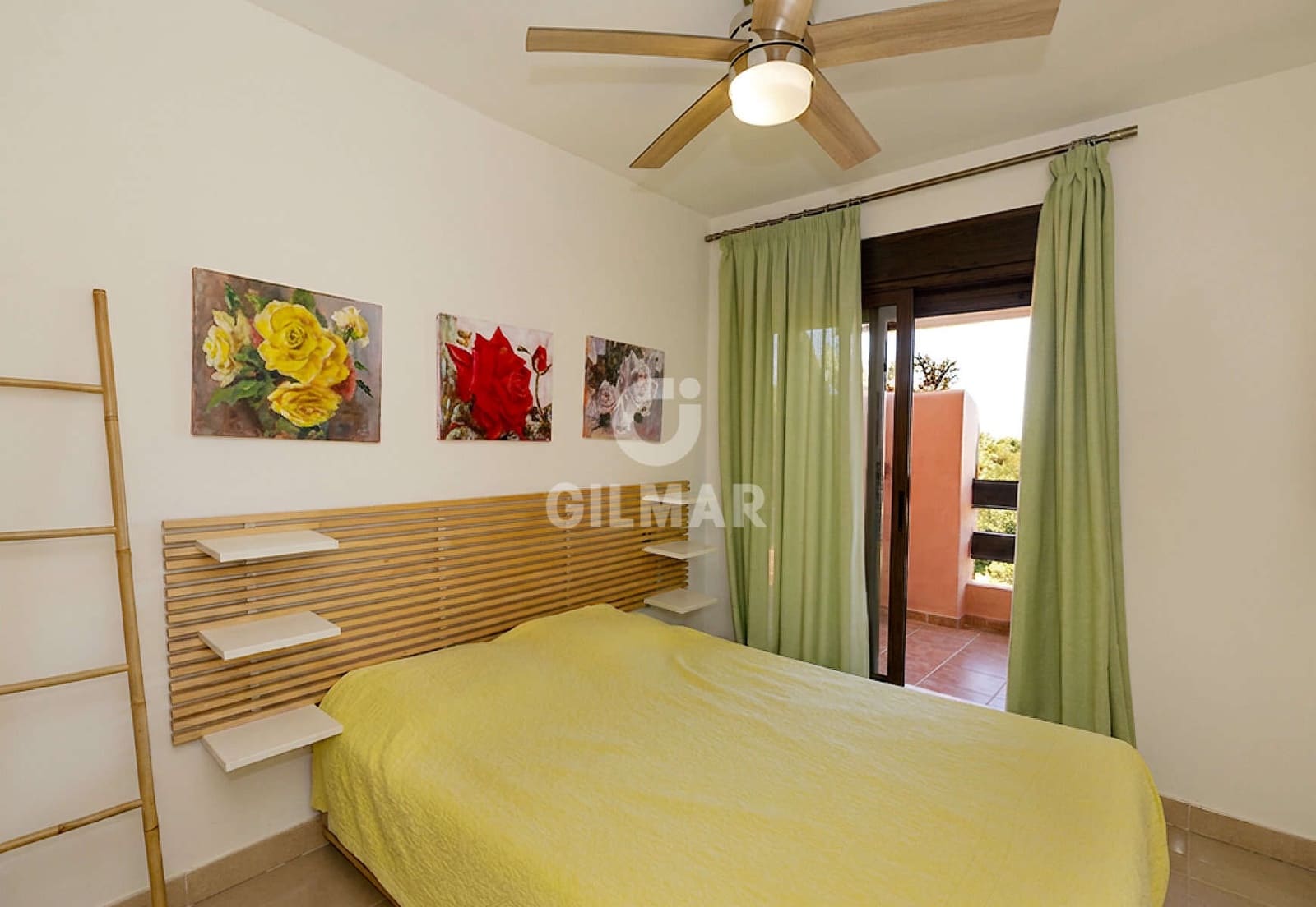 2 soveværelse Penthouse til salg i Estepona med garage - € 850.000 (Ref: 9977910)