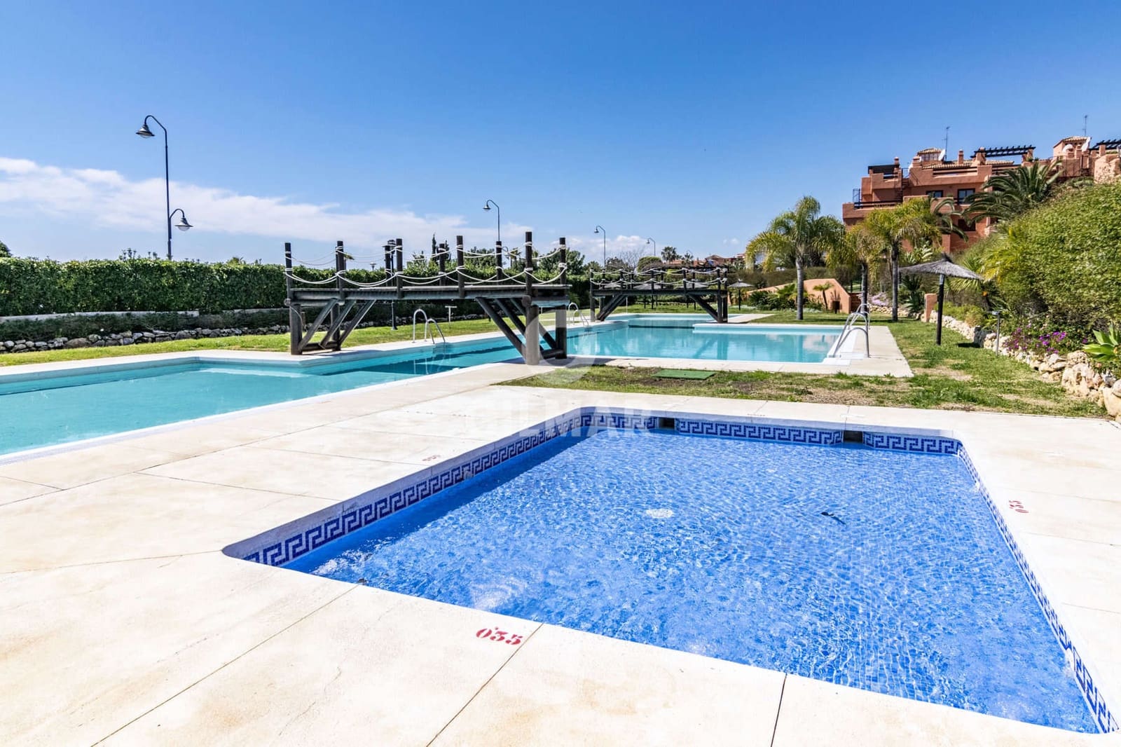 2 soveværelse Penthouse til salg i Estepona med garage - € 850.000 (Ref: 9977910)