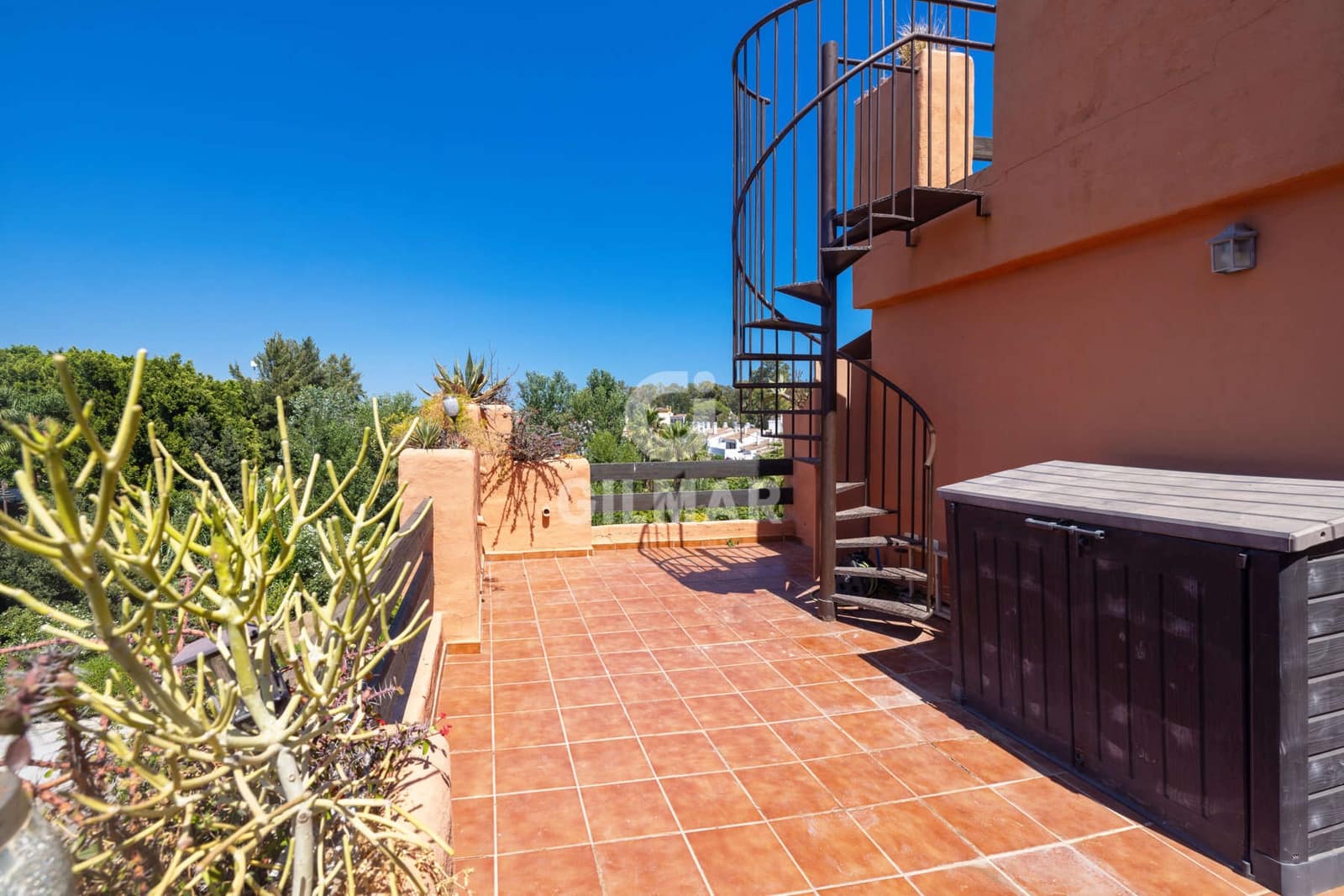 2 soveværelse Penthouse til salg i Estepona med garage - € 850.000 (Ref: 9977910)