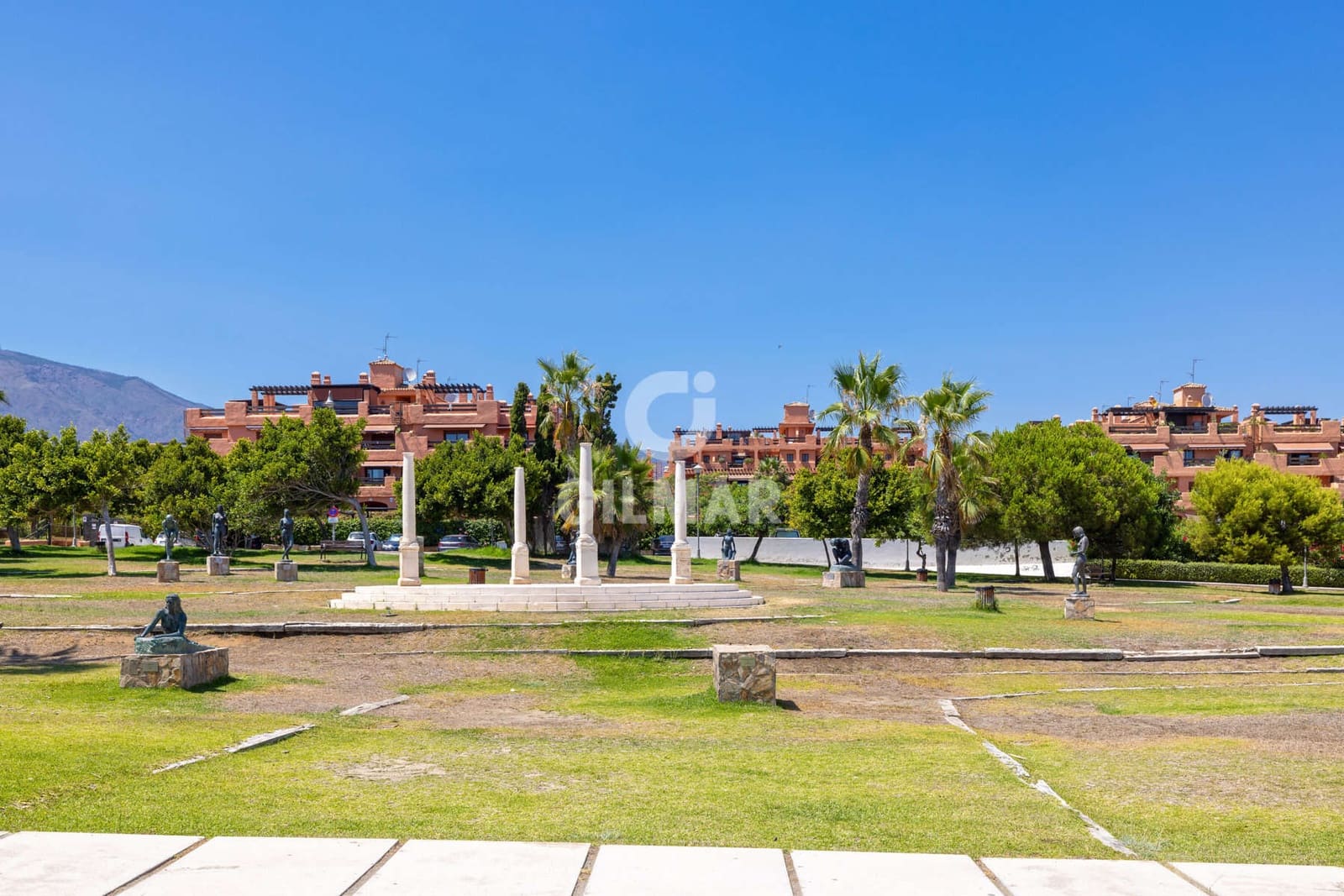 2 soveværelse Penthouse til salg i Estepona med garage - € 850.000 (Ref: 9977910)