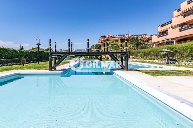 2 soverom Penthouse til salgs i Los Llanos, Estepona med svømmebasseng garasje - € 730 000 (Ref: 9977910)