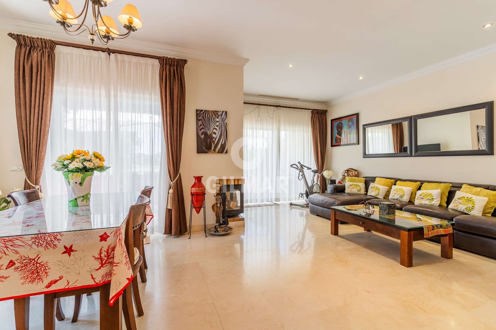 2 quarto Moradia em Banda para venda em Arcos de la Frontera com piscina garagem - 295 000 € (Ref: 9978040)