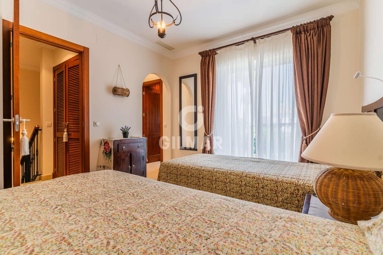 2 quarto Moradia em Banda para venda em Arcos de la Frontera com piscina garagem - 295 000 € (Ref: 9978040)