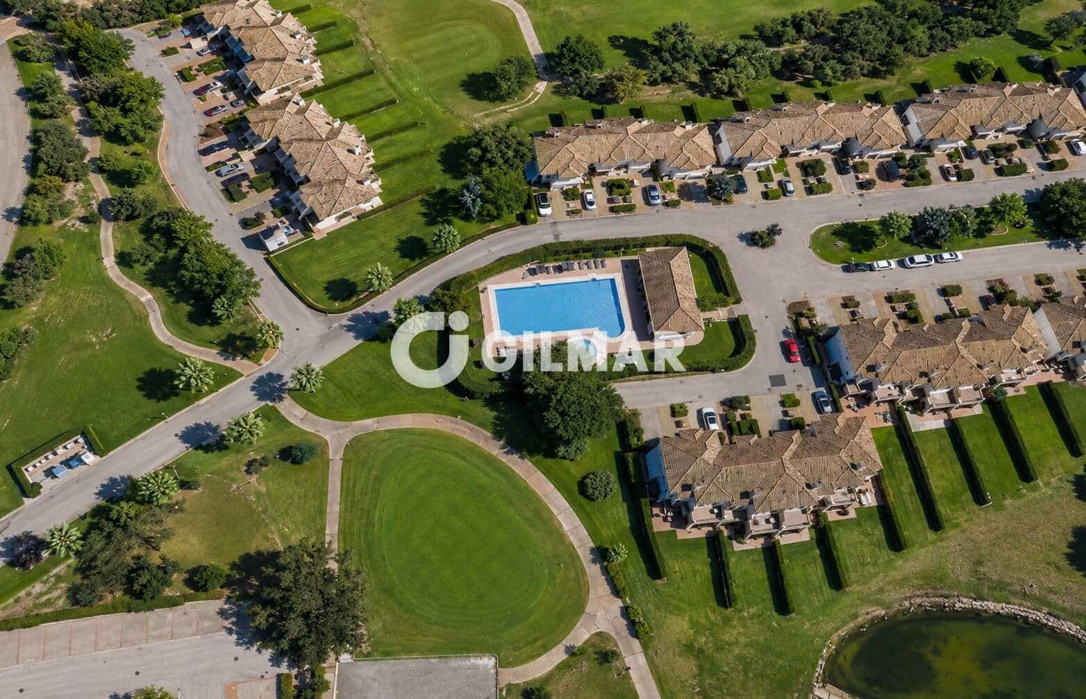 Adosado de 2 habitaciones en Arcos de la Frontera en venta con piscina garaje - 295.000 € (Ref: 9978040)