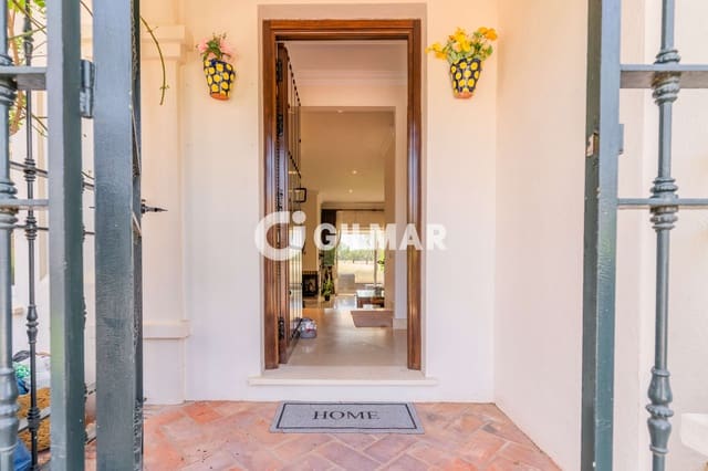 Adosado de 2 habitaciones en Arcos de la Frontera en venta con piscina garaje - 295.000 € (Ref: 9978040)
