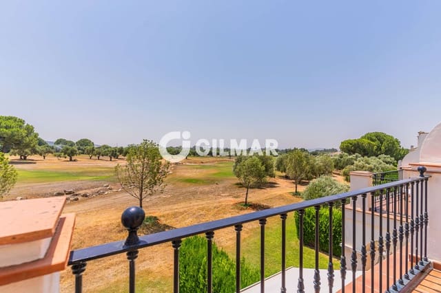 Adosado de 2 habitaciones en Arcos de la Frontera en venta con piscina garaje - 295.000 € (Ref: 9978040)