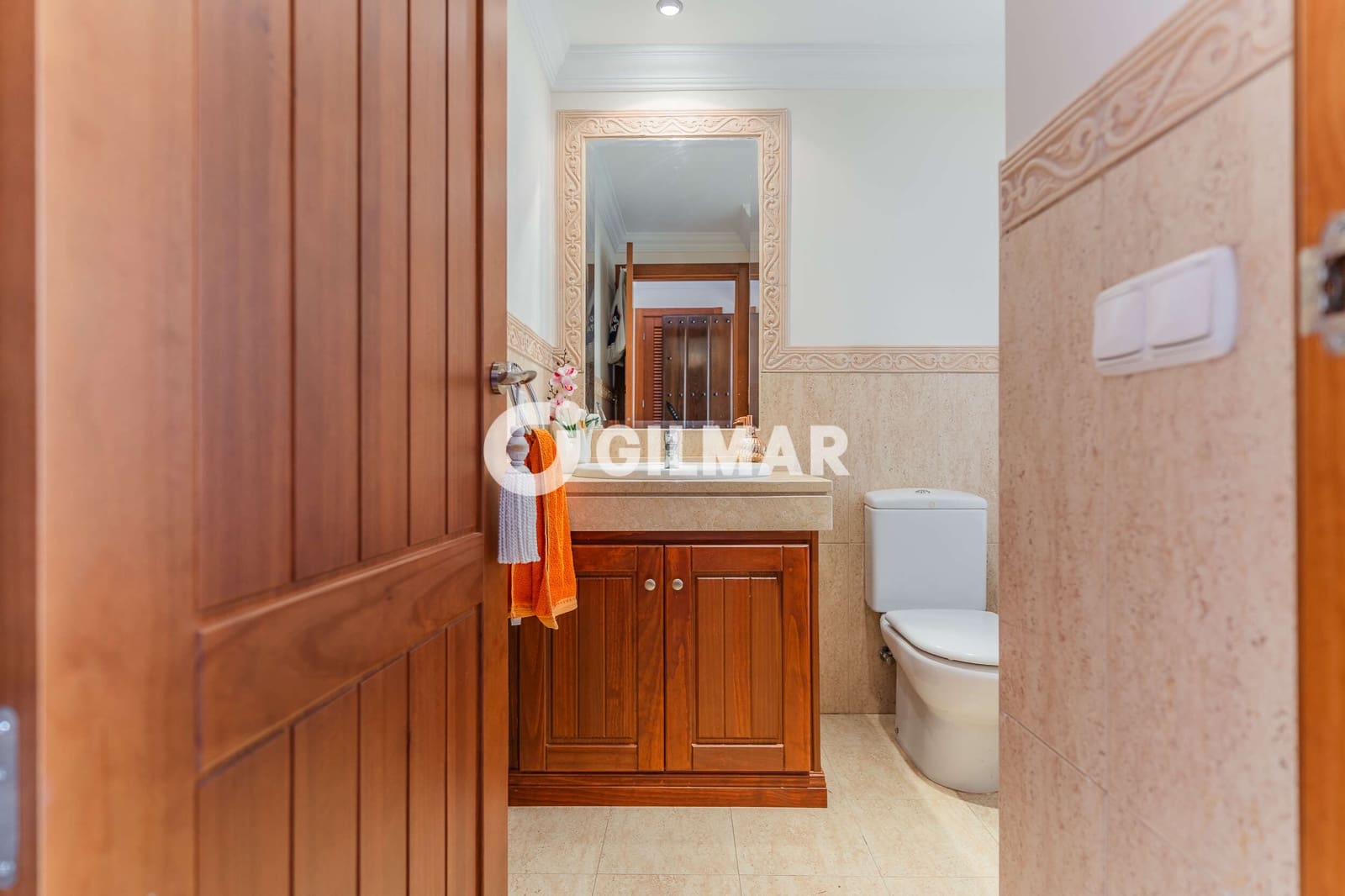 Adosado de 2 habitaciones en Arcos de la Frontera en venta con piscina garaje - 295.000 € (Ref: 9978040)