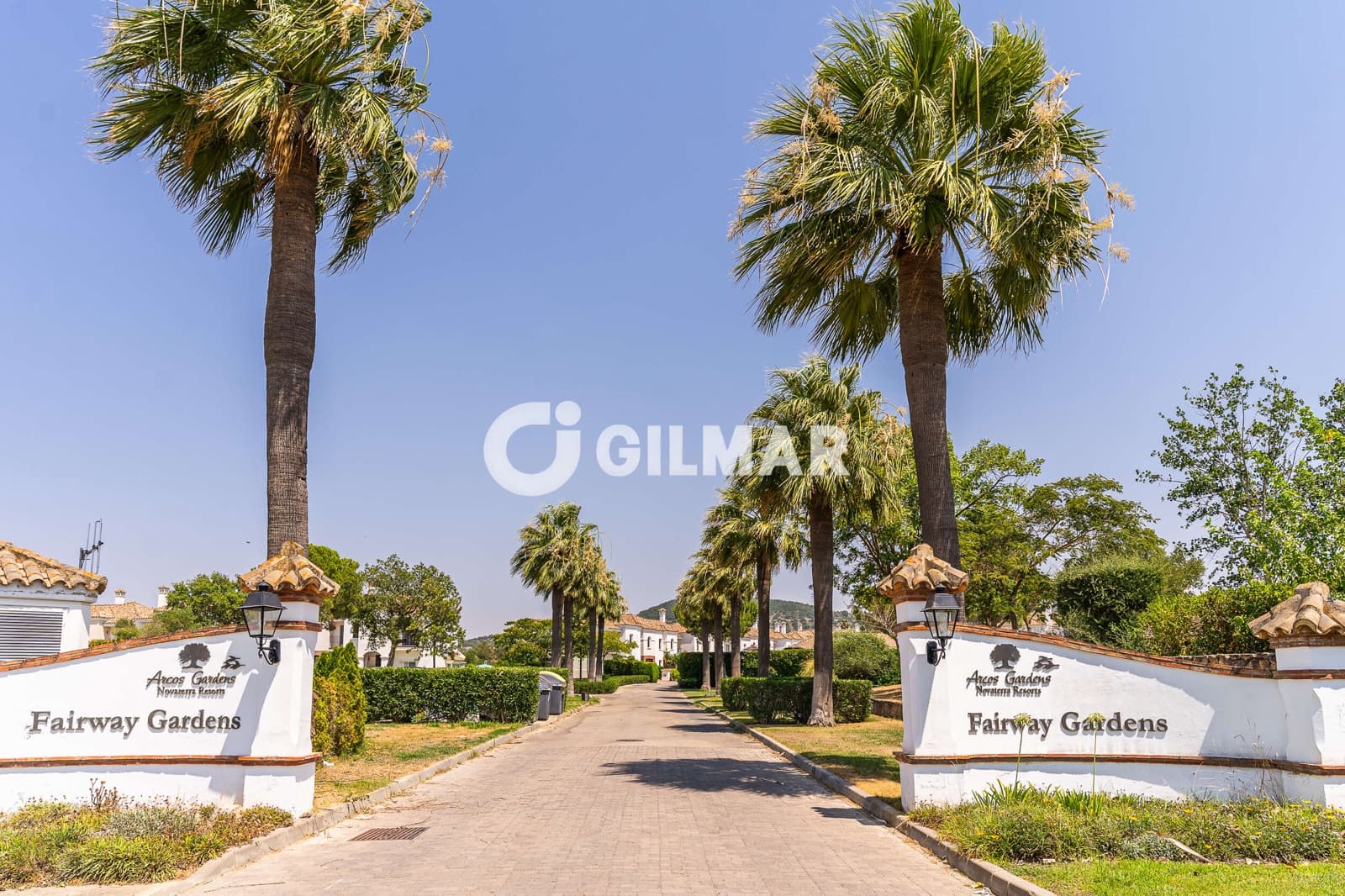 Adosado de 2 habitaciones en Arcos de la Frontera en venta con piscina garaje - 295.000 € (Ref: 9978040)