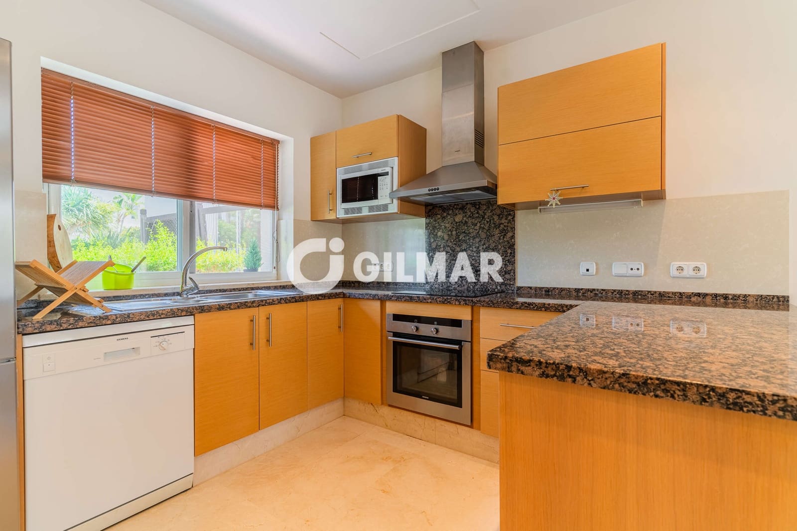 Adosado de 2 habitaciones en Arcos de la Frontera en venta con piscina garaje - 295.000 € (Ref: 9978040)