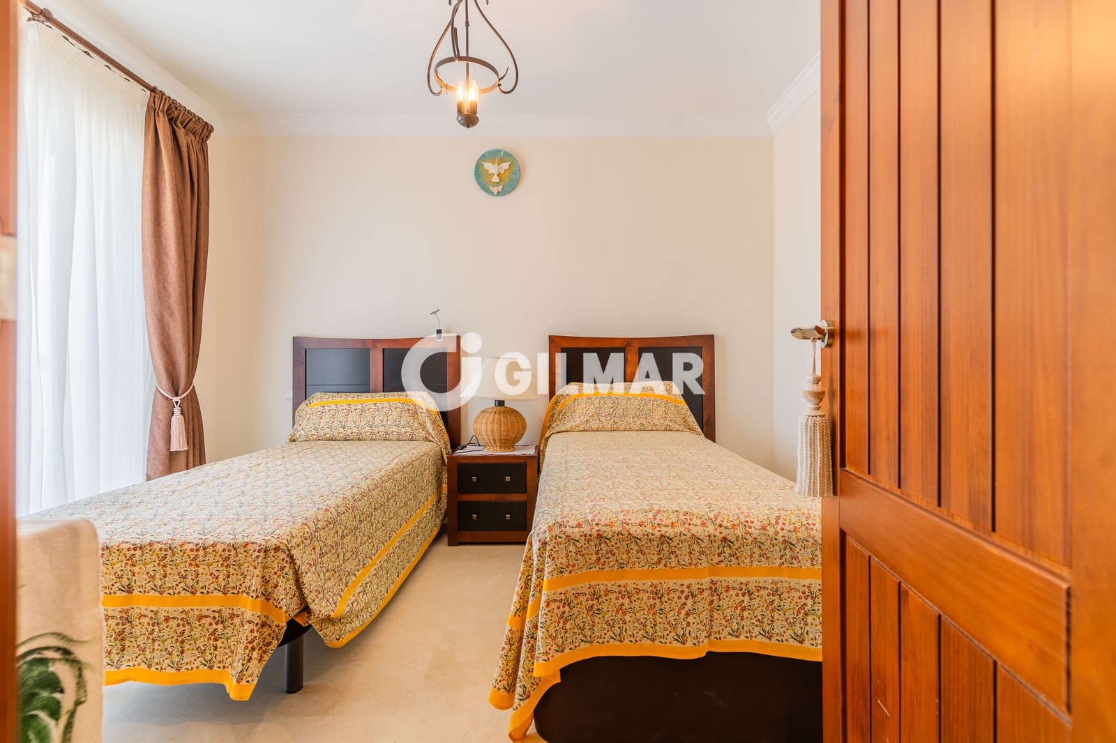 Adosado de 2 habitaciones en Arcos de la Frontera en venta con piscina garaje - 295.000 € (Ref: 9978040)