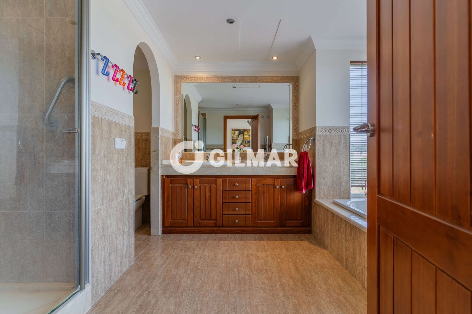 Adosado de 2 habitaciones en Arcos de la Frontera en venta con piscina garaje - 295.000 € (Ref: 9978040)
