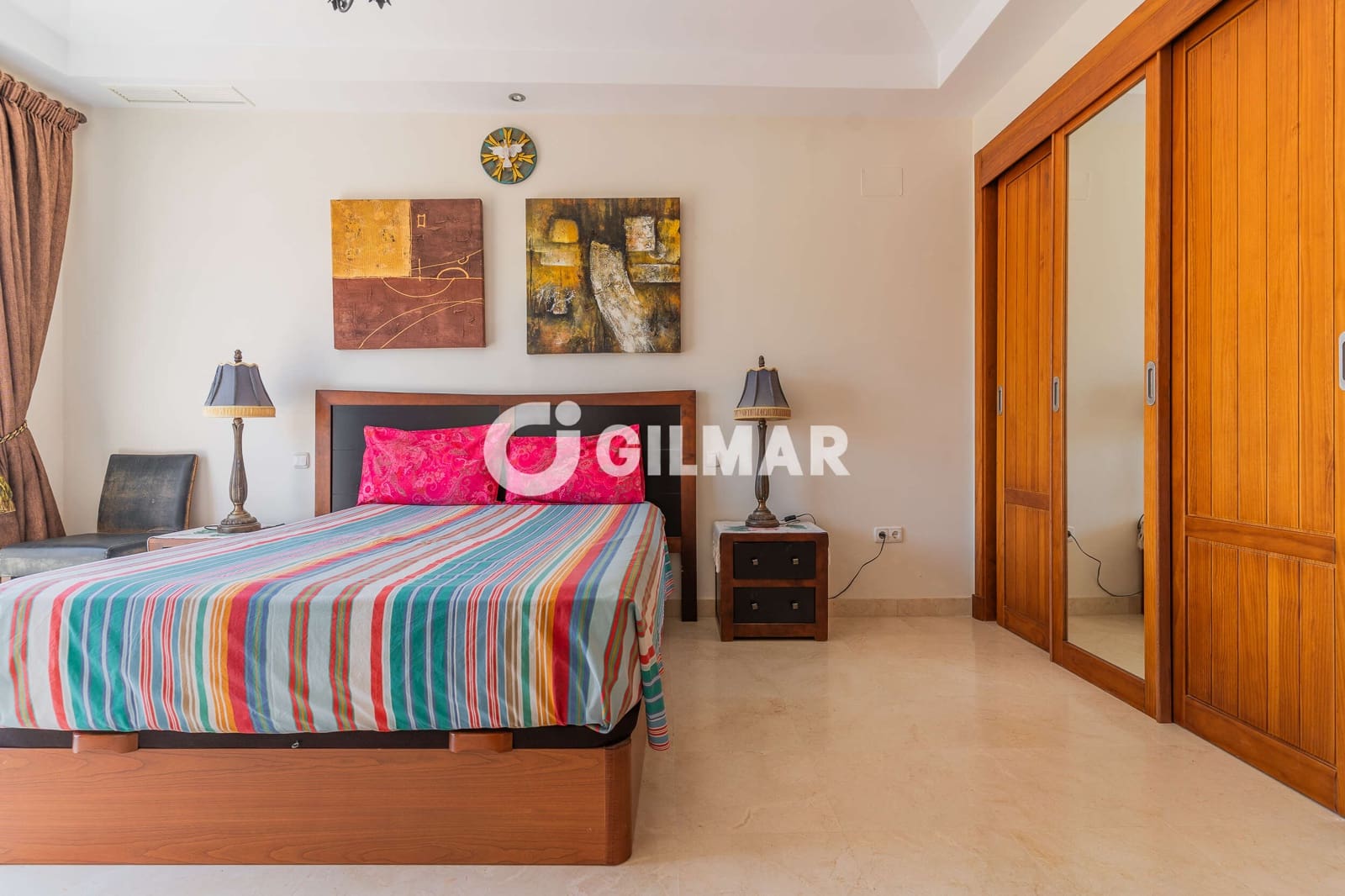 Adosado de 2 habitaciones en Arcos de la Frontera en venta con piscina garaje - 295.000 € (Ref: 9978040)