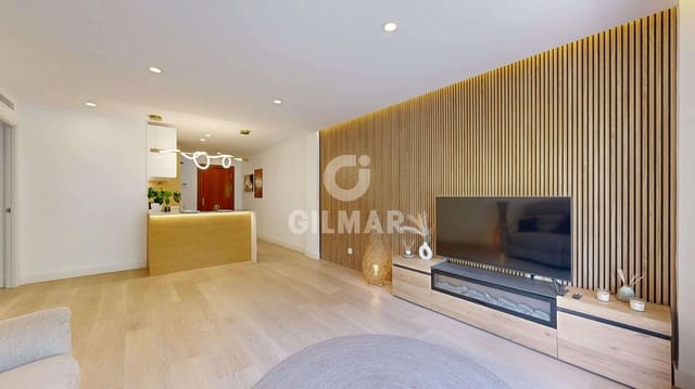 3 bedroom Flat for sale in Centro ciudad, Fuengirola with garage - € 397,000 (Ref: 9979233)