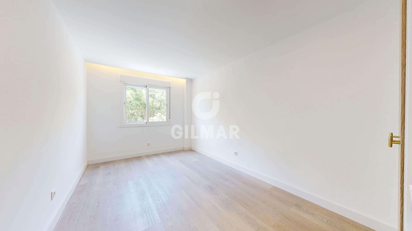 3 bedroom Flat for sale in Fuengirola with garage - € 397,000 (Ref: 9979233)