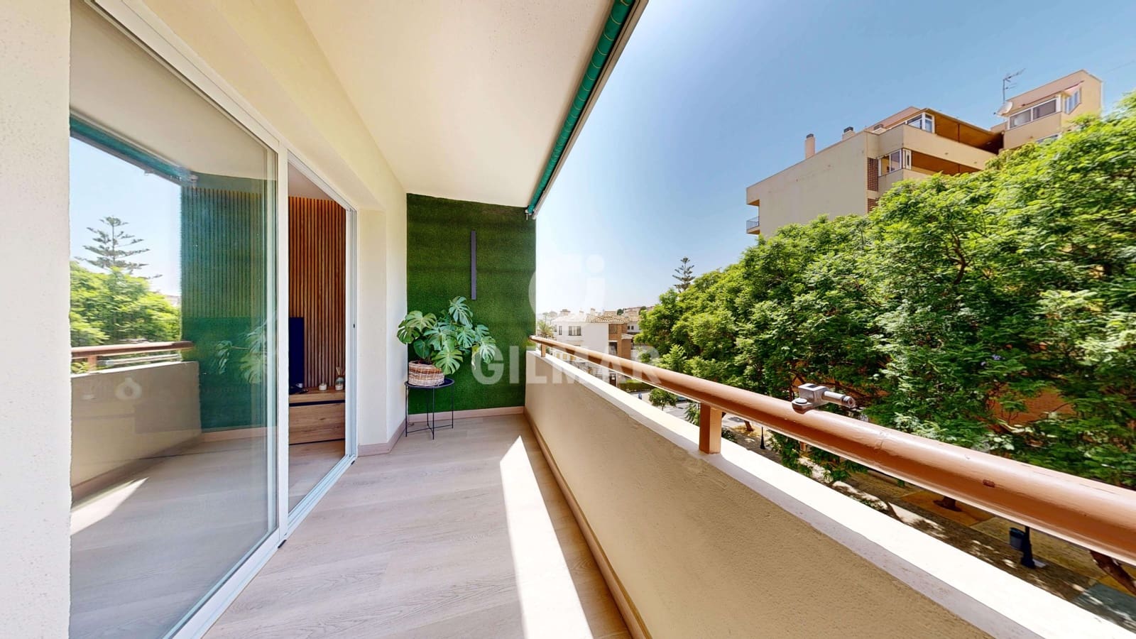 3 bedroom Flat for sale in Fuengirola with garage - € 397,000 (Ref: 9979233)