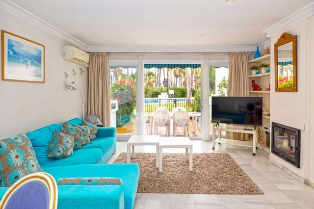 3 soverom Rekkehus til salgs i Guadalobón, Estepona med svømmebasseng garasje - € 750 000 (Ref: 9979235)