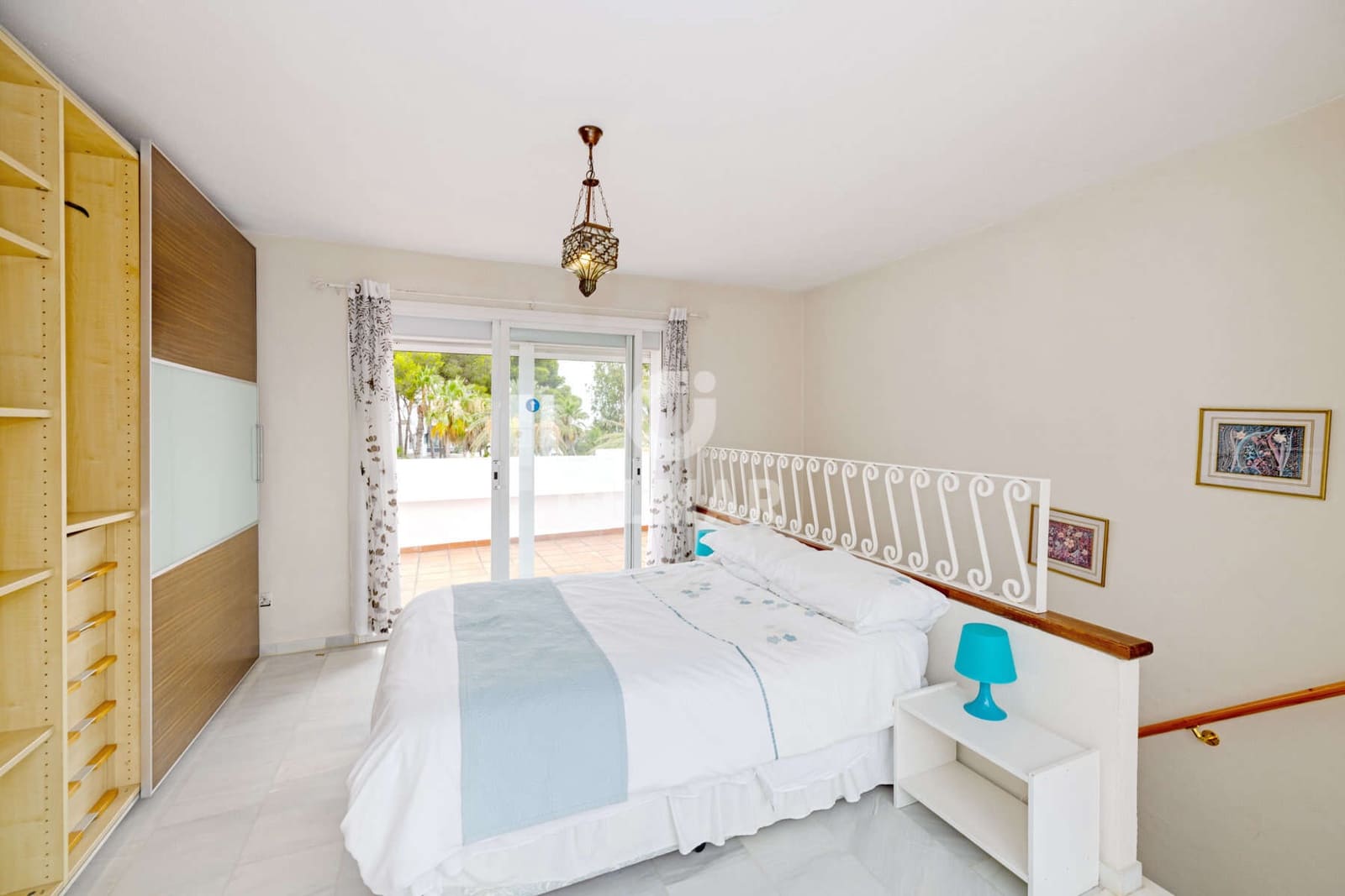 Adosado de 3 habitaciones en Estepona en venta con piscina garaje - 750.000 € (Ref: 9979235)