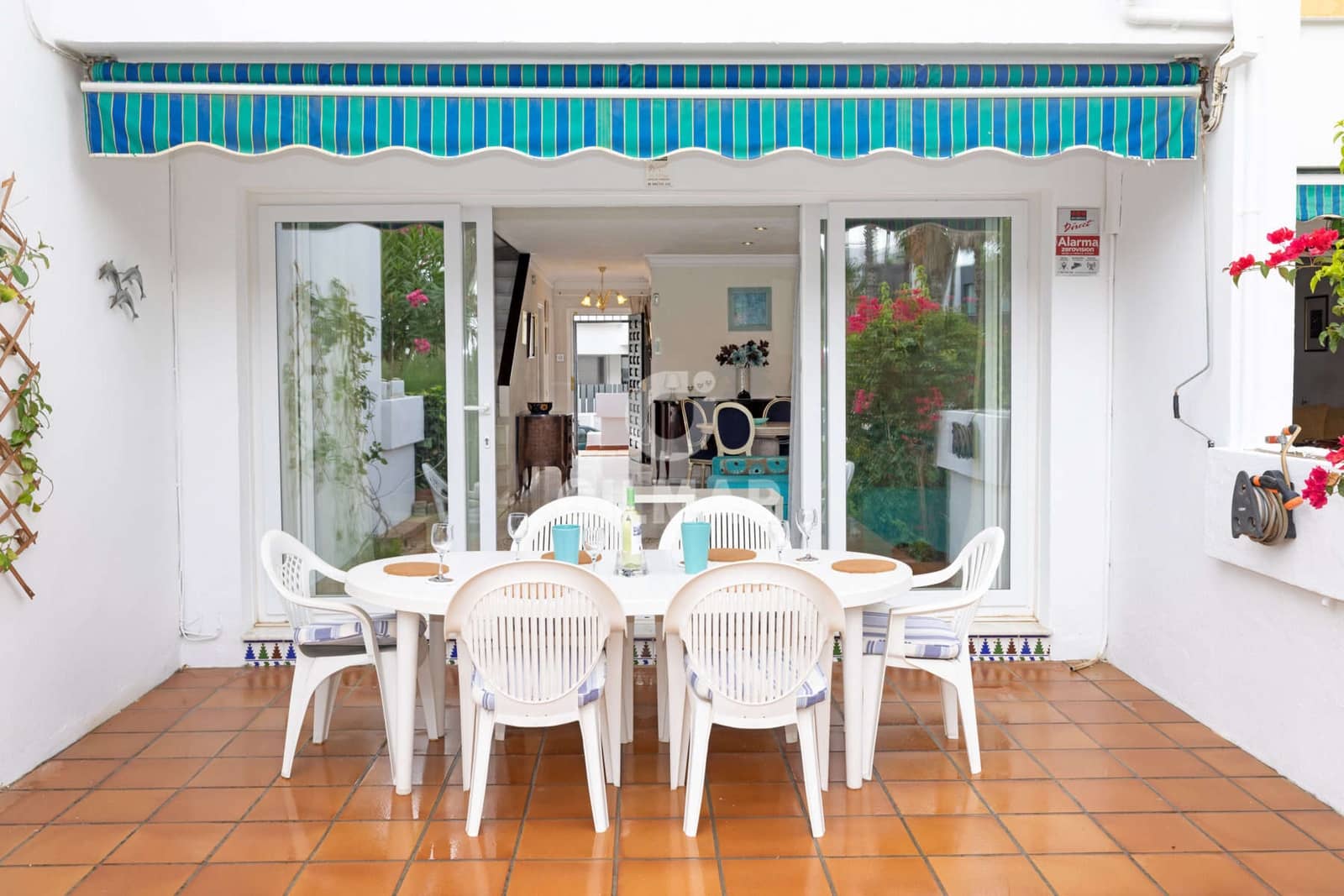 Adosado de 3 habitaciones en Estepona en venta con piscina garaje - 750.000 € (Ref: 9979235)